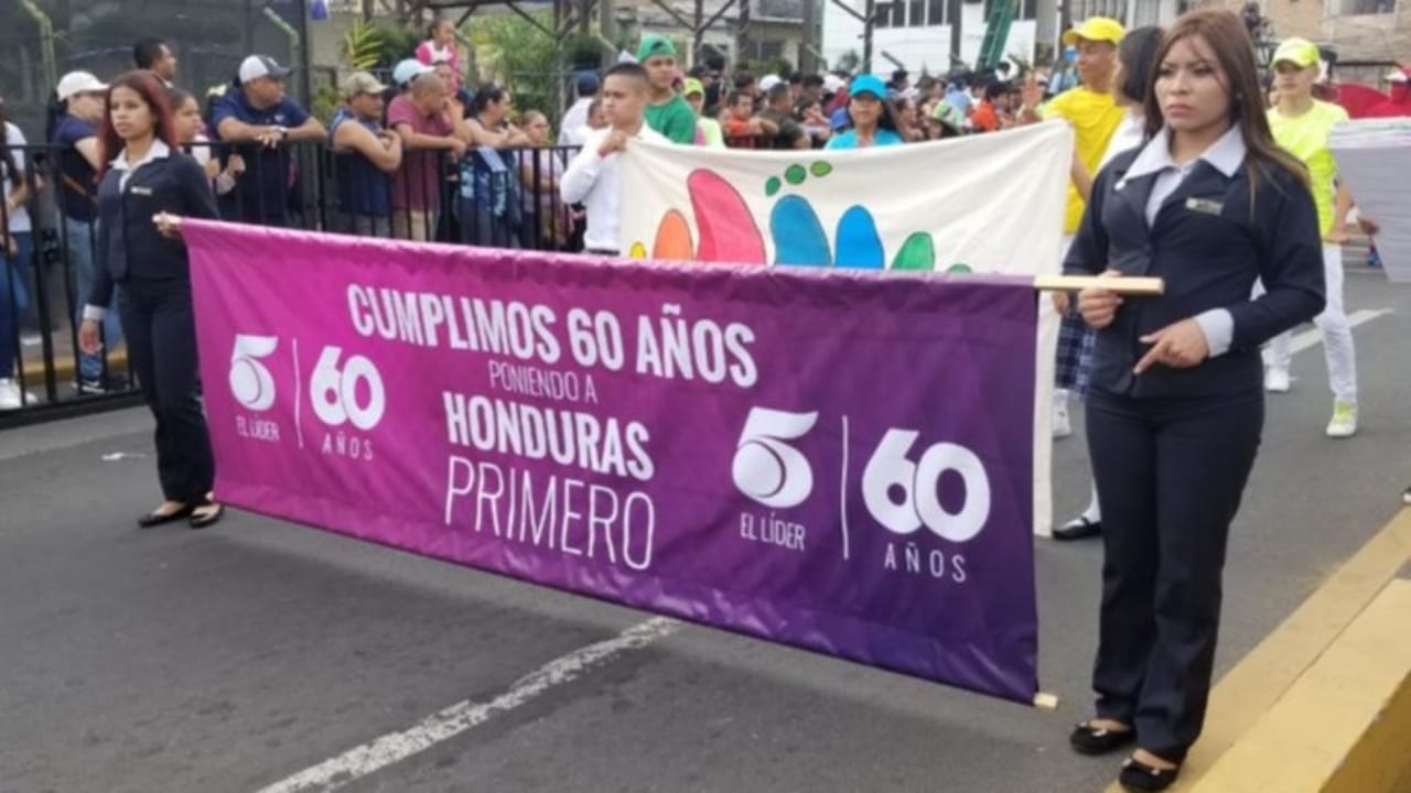 Imagen Principal de Nota: El dato curioso que pocos saben de la primera transmisión de los desfiles de 1959