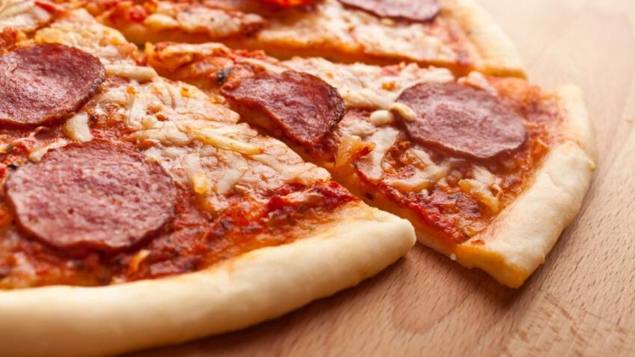 Imagen Principal de Nota: Con estos pasos puedes hacer una pizza en casa