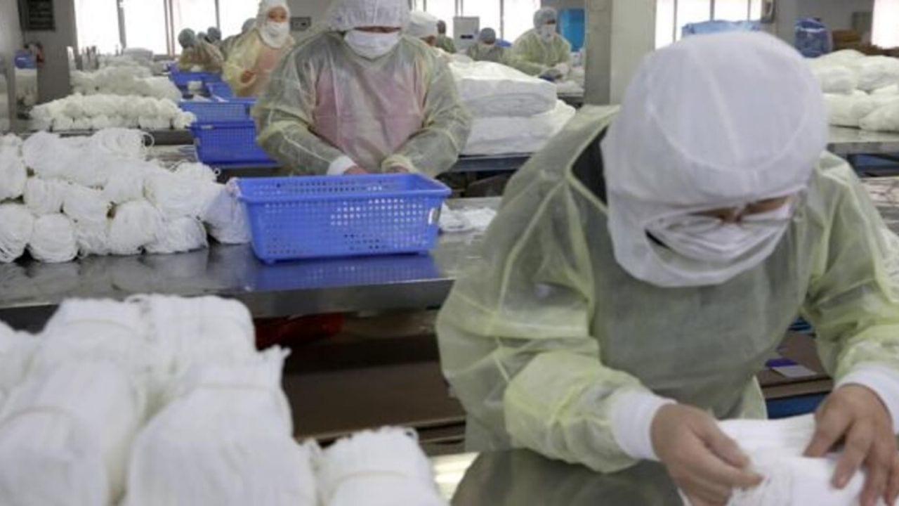 Imagen Principal de Nota: Las 9 profesiones que han surgido en el mundo debido a la pandemia del coronavirus