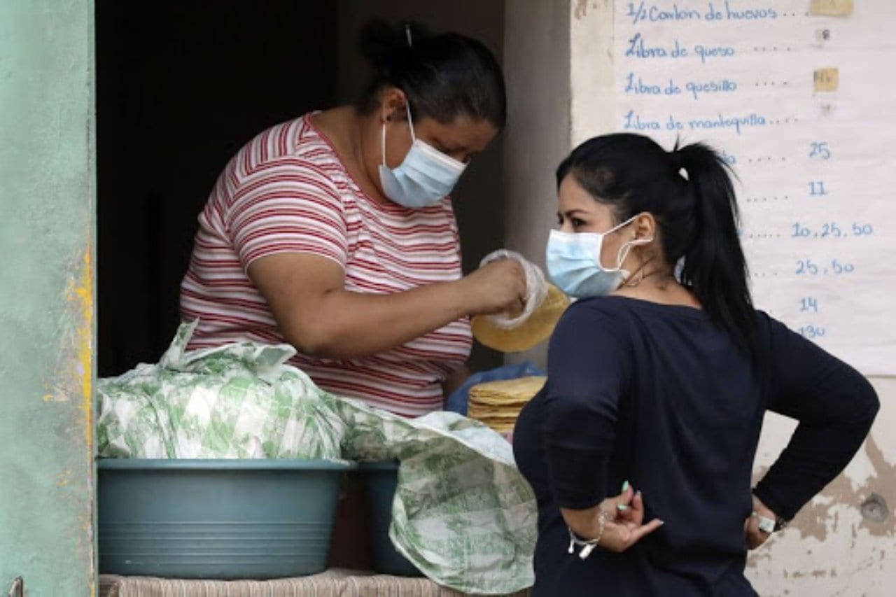 Imagen Principal de Nota: Honduras: Empresa privada inicia labores este lunes con el 20 por ciento de su personal