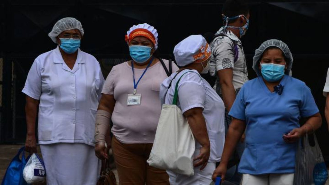 Imagen Principal de Nota: "El gobierno debe dejar la soberbia y el capricho" para afrontar la pandemia del covid-19: Ligia Ramos