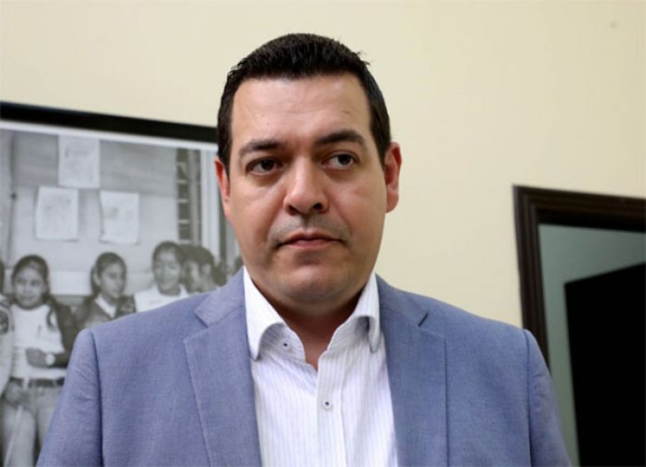 Imagen Principal de Nota: Coronavirus: Ministro de trabajo alerta que  empresas pueden despedir después de 120 días de suspensión