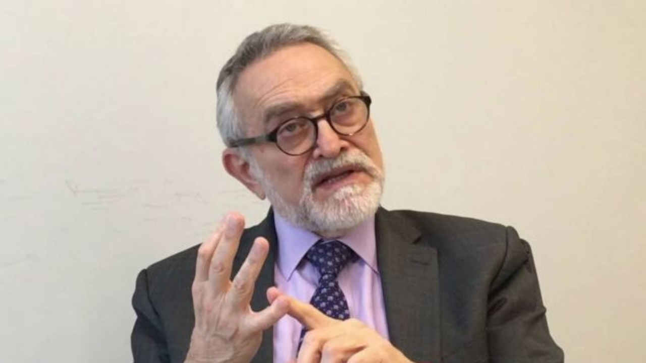 Imagen Principal de Nota: Salvador Moncada dice que vacuna contra el covid-19 "no debería ser visto como un negocio, sino como una solución internacional”