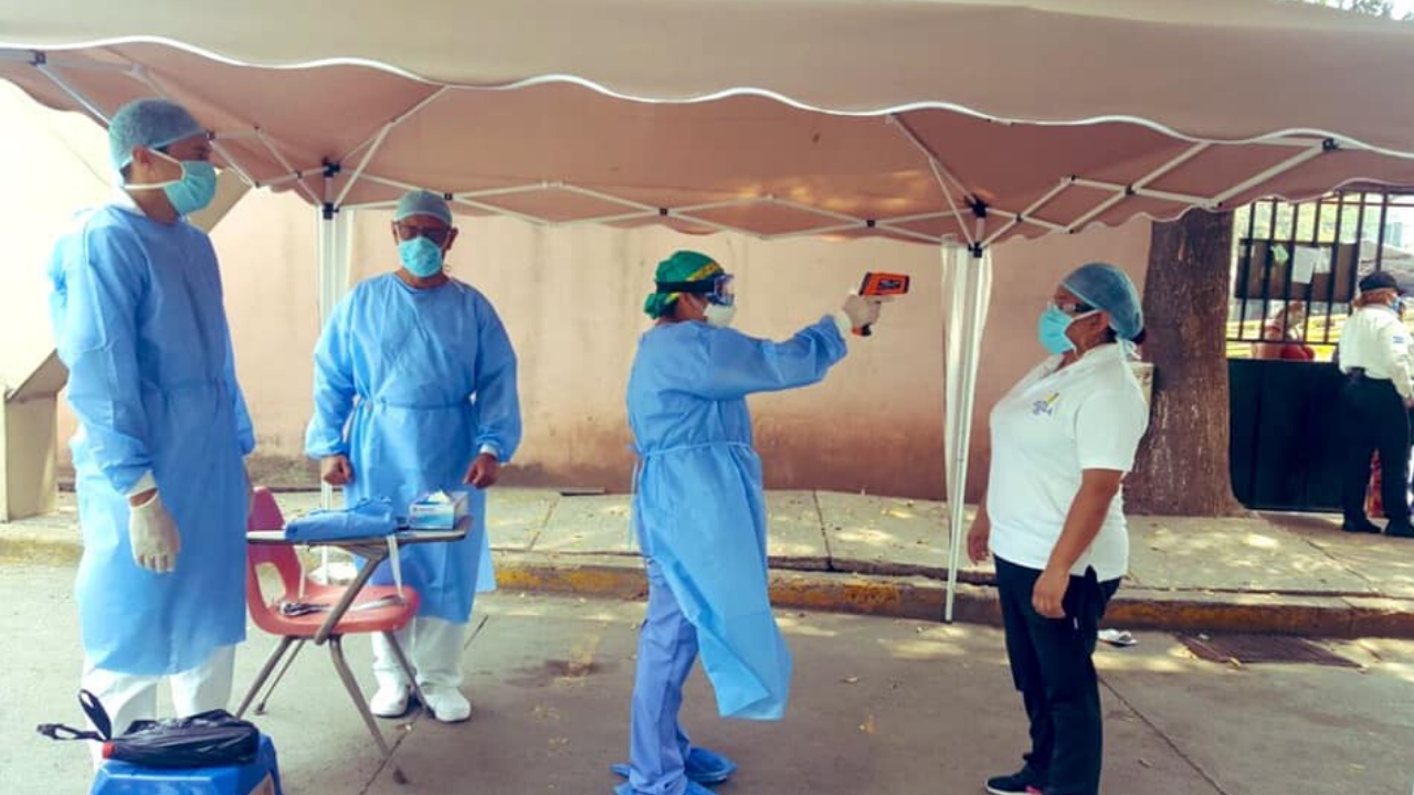 Imagen Principal de Nota: Al menos 650 auxiliares de enfermería se han contagiado desde que inició la pandemia, asegura la ANEEAH