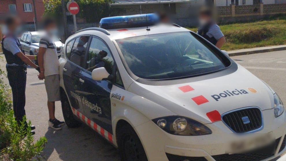 Imagen Principal de Nota: Capturan a hondureño en España acusado de robar viviendas junto a dos chilenos