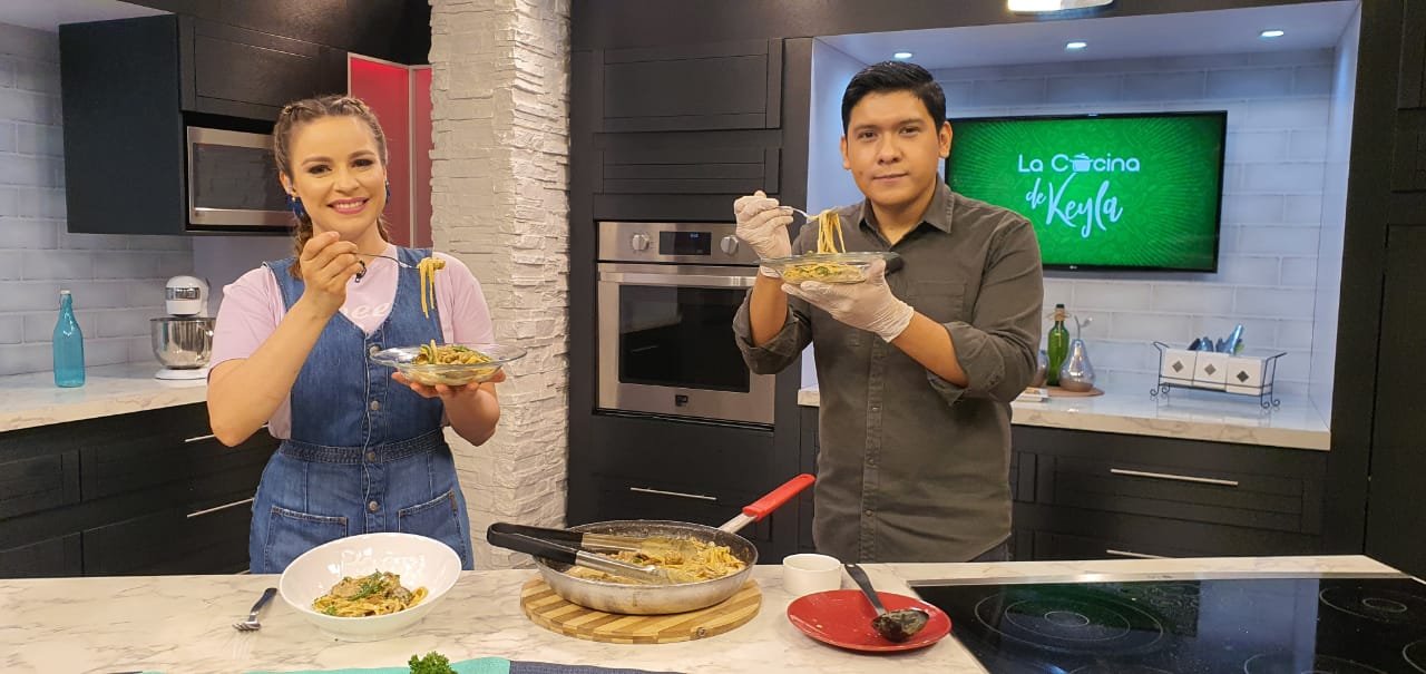 Imagen de La Cocina de Keyla: Aprende a preparar puntas de filete de res a la jalapeña, cheesecake de café y bomba dirty chai