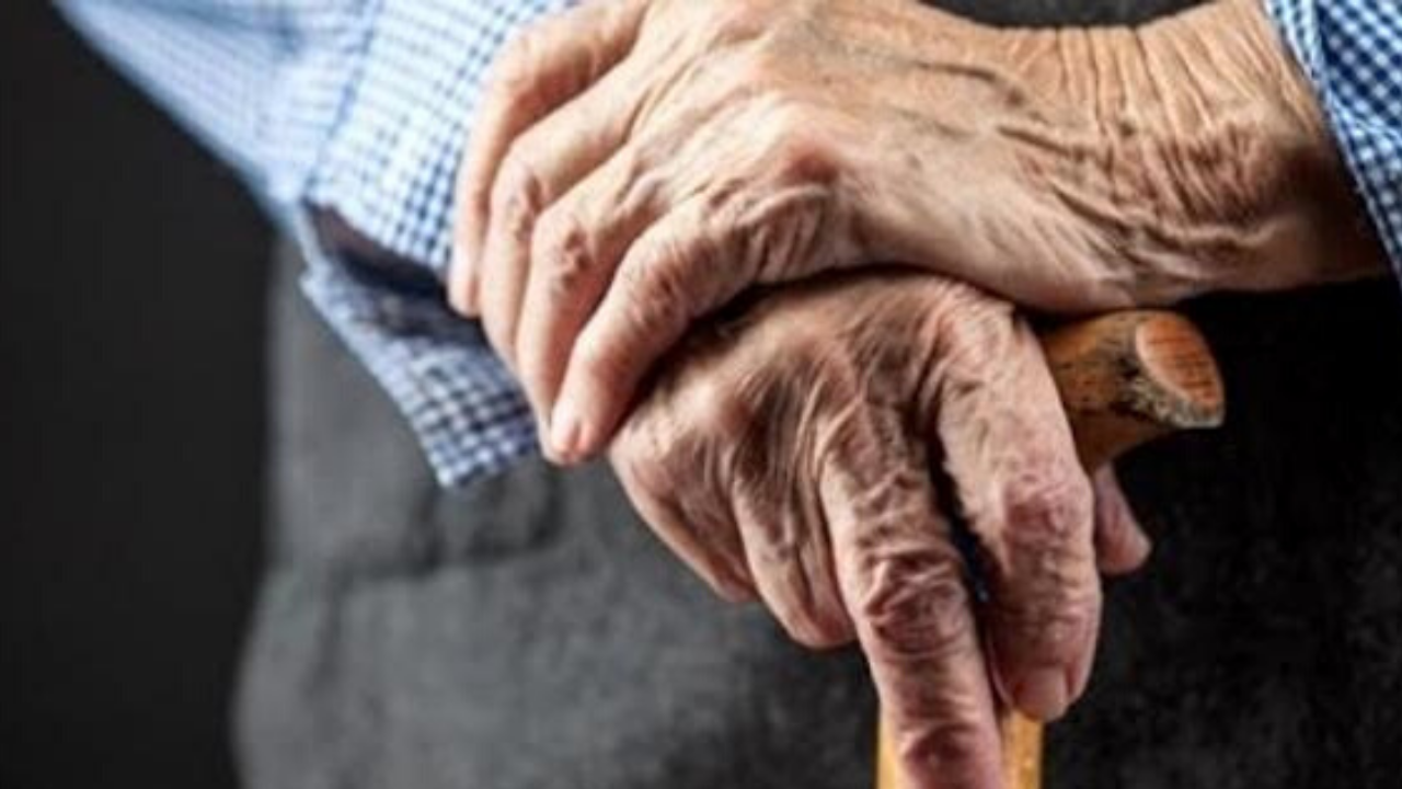 Imagen Principal de Nota: Estos son los consejos para cuidar a un adulto mayor durante la pandemia