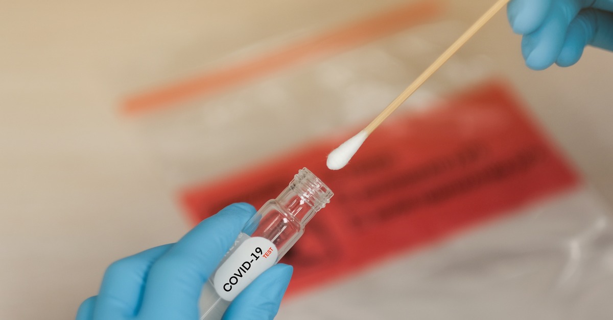 Imagen Principal de Nota: Las Mañanas del 5: ¿Puede reinfectarse una persona de covid-19?