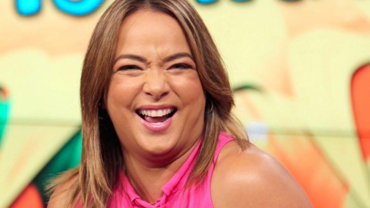 Imagen Principal de Nota: Adamari López es llamada 'ballena' y su pareja responde a las críticas