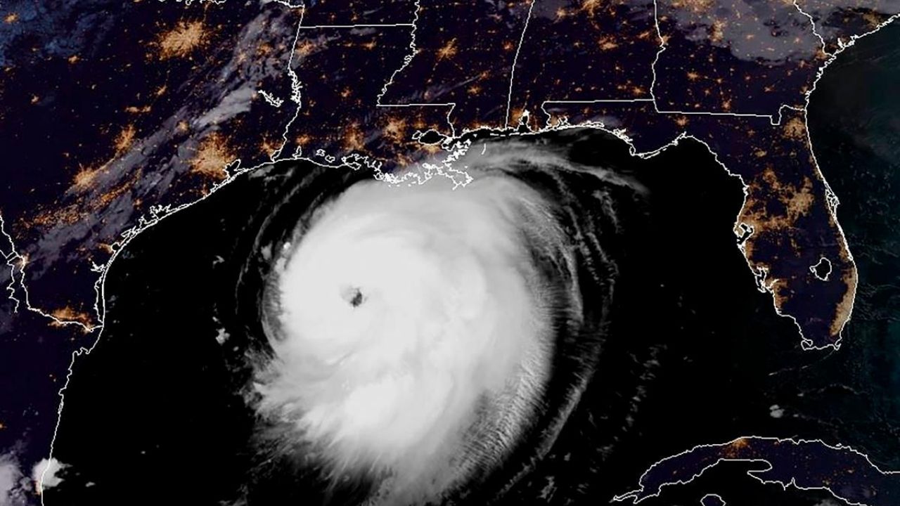 Imagen Principal de Nota: Huracán Laura pasa a categoría 4 y enciende las alarmas en Estados Unidos