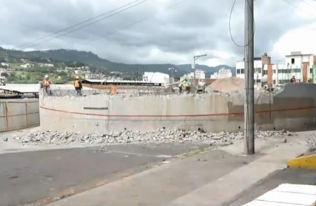 Imagen de Retoman trabajos de construcción del Trans-450 en plena pandemia por covid