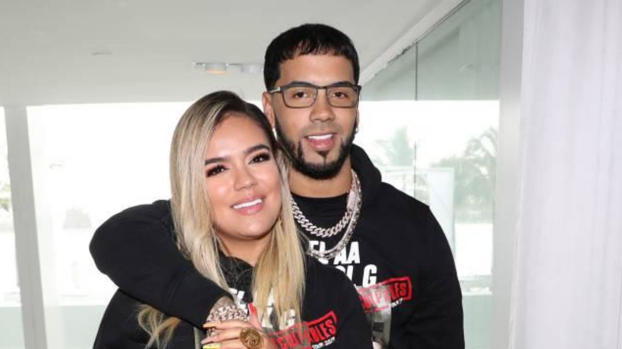 Imagen Principal de Nota: Conoce el romántico mensaje que Karol G le dedicó a Anuel AA por su segundo aniversario de noviazgo
