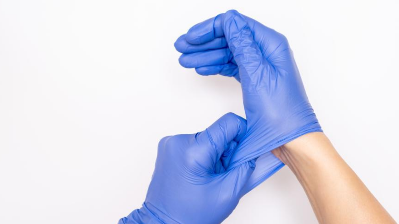 Imagen de Treinta Treinta: ¿Se deben de usar los guantes para protegerte del covid?