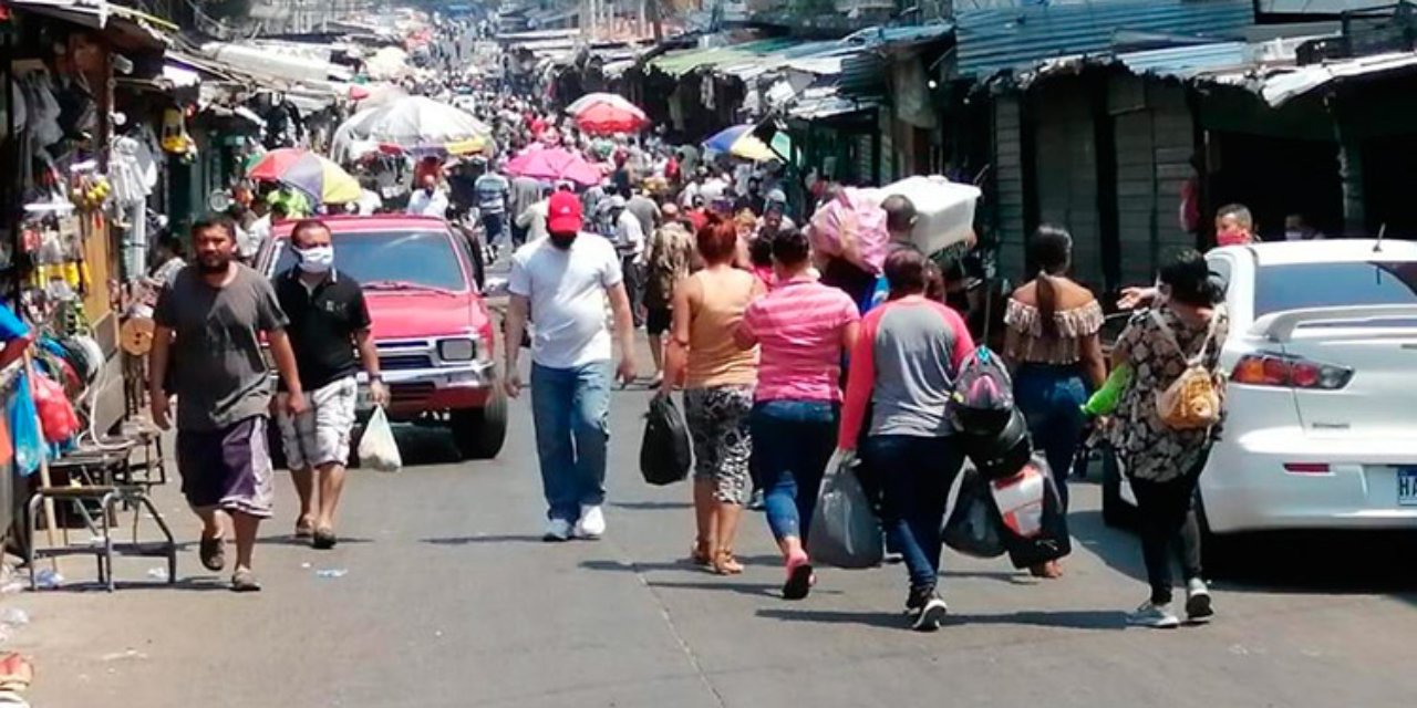 Imagen Principal de Nota: Con las proyecciones del covid no queremos asustar a la población, sino prevenir: Karla Pavón