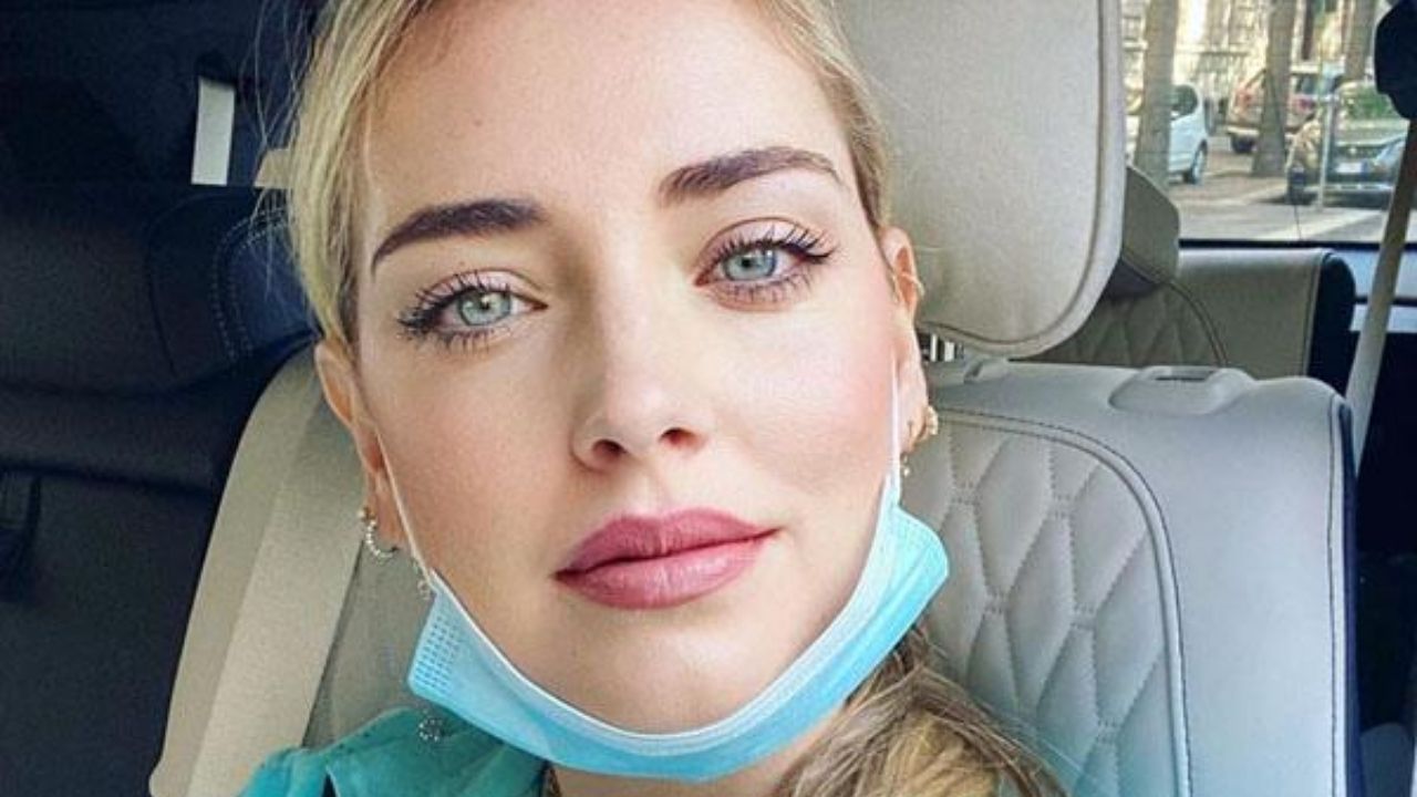 Imagen de Los 6 trucos para evitar que la mascarilla se llene de pinta labios