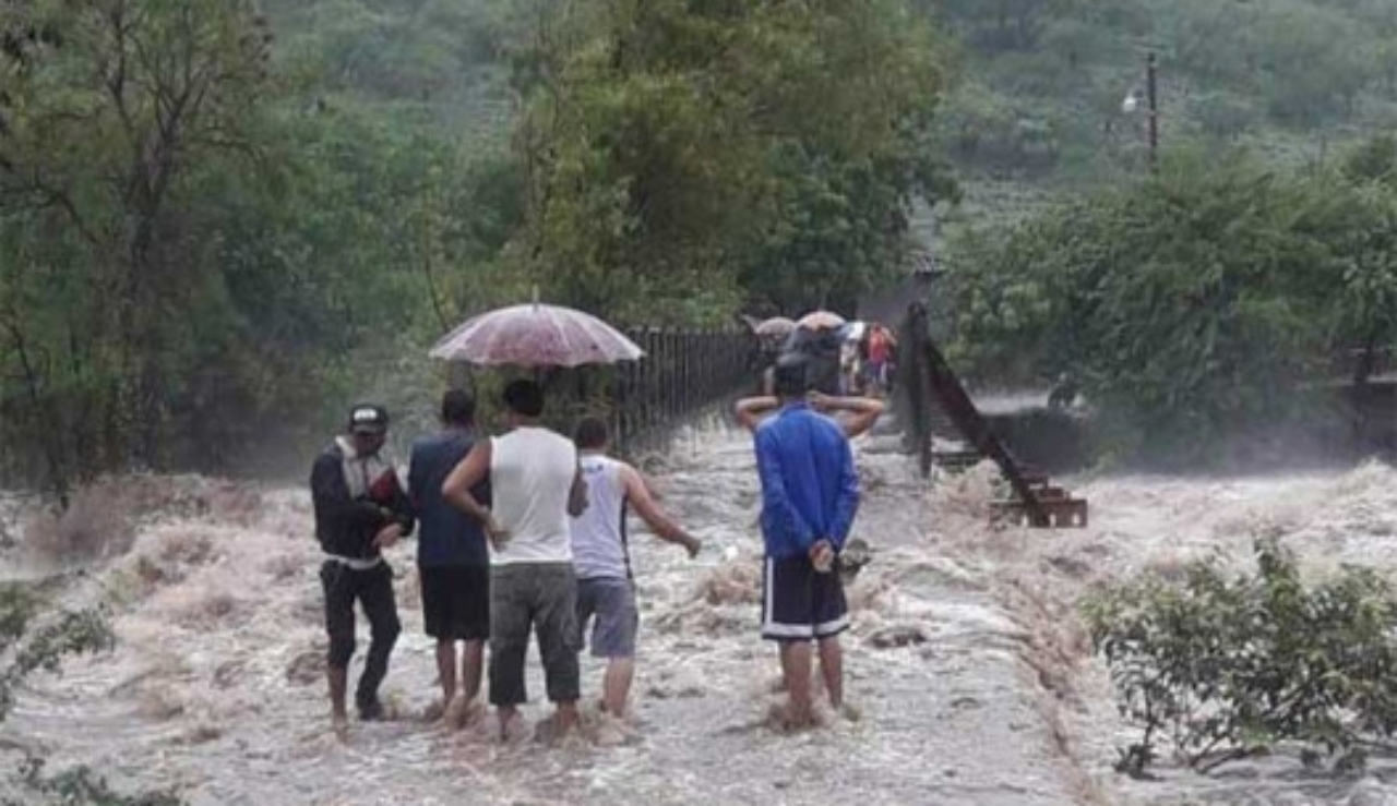 Imagen Principal de Nota: Tormenta tropical Zeta dejará fuertes lluvias en varios departamentos de Honduras a partir del miércoles