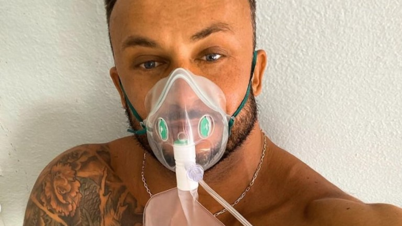 Imagen Principal de Nota: Youtuber que no creía en la existencia del covid, muere tras contraer el virus