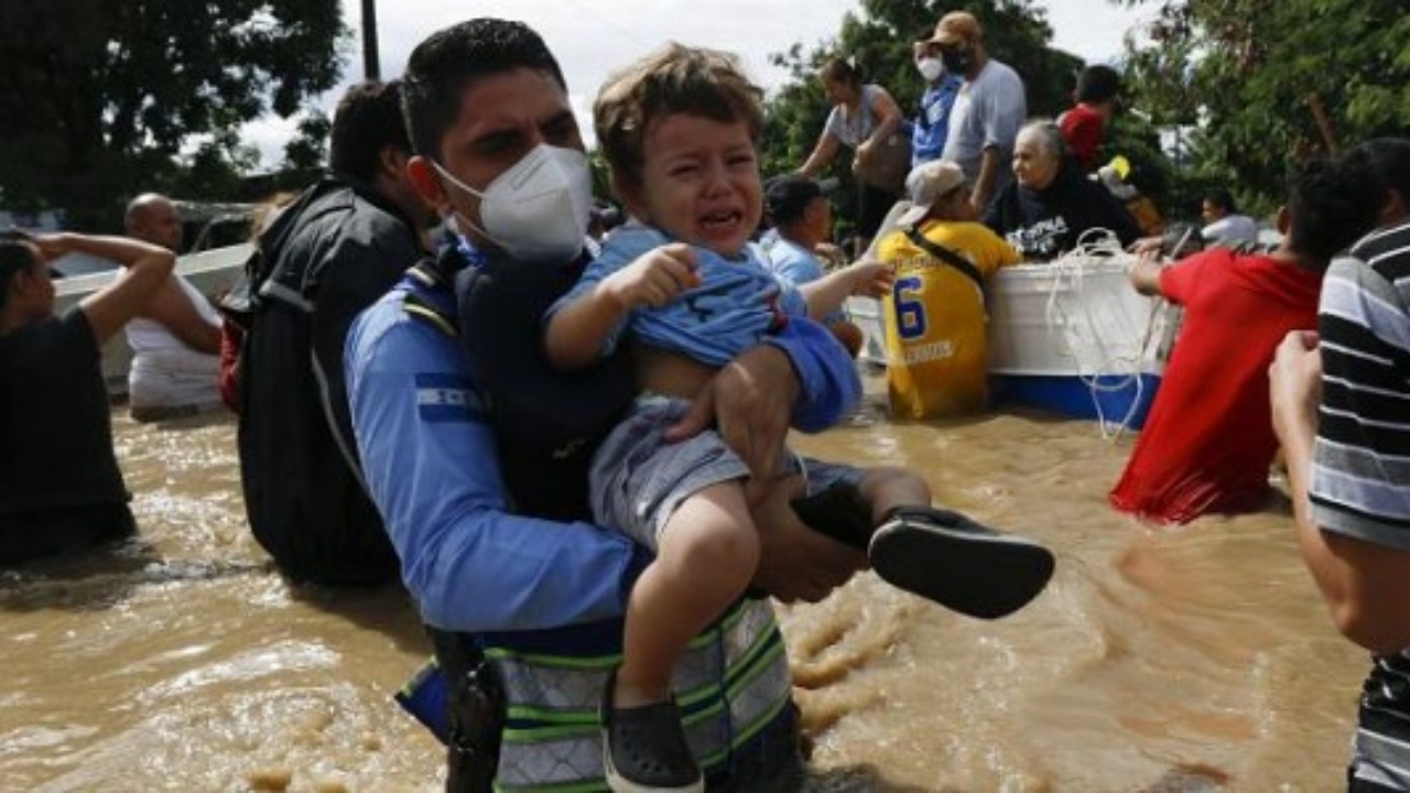Imagen de Hondureños enviarán un contenedor con ayuda para afectados por Eta desde Atlanta