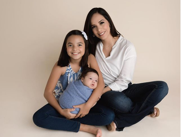 Imagen Principal de Nota: La hondureña Paola Lazzaroni comparte tiernas imágenes de su bebé