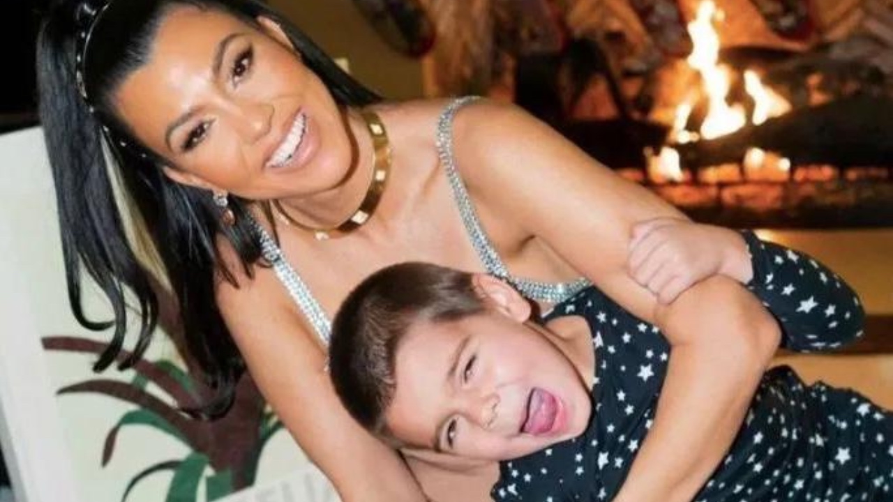 Imagen Principal de Nota: Kourtney Kardashian es criticada por los regalos que le dio a su hijo menor en Navidad