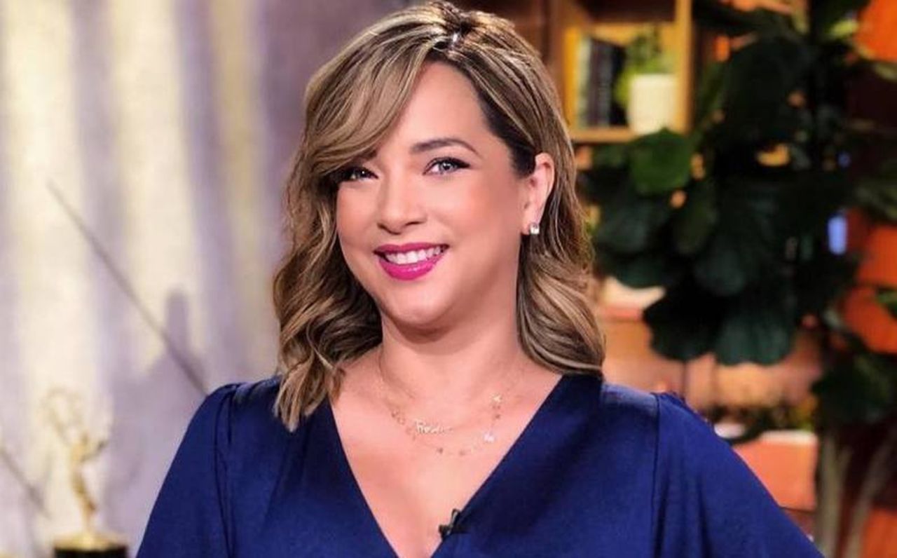 Imagen de Adamari López cautivó a sus seguidores al posar con una sensual falda de encaje