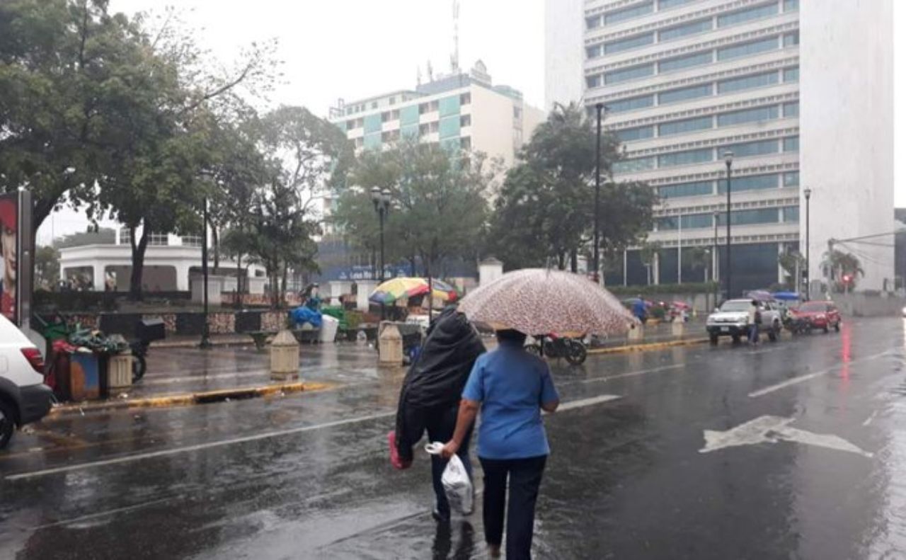 Imagen Principal de Nota: Cinco departamentos de Honduras serán  afectados por fuertes lluvias a partir del jueves