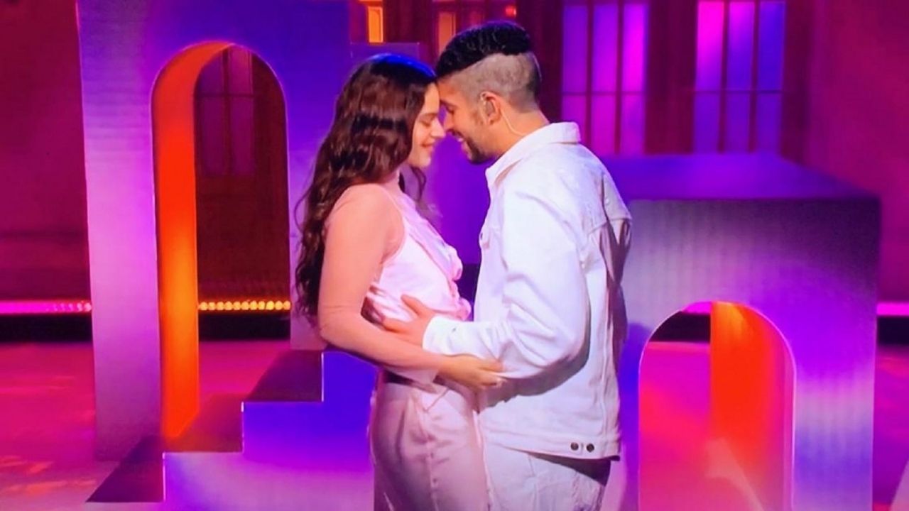 Imagen Principal de Nota: Rosalía y Bad Bunny ¿Hacen, por fin, oficial su relación?