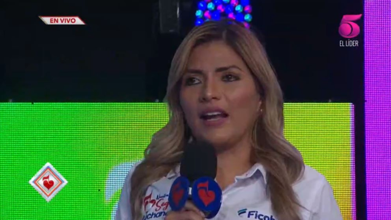 Imagen Principal de Nota: Saraí Espinal rompe en llanto tras ser conmovida por el testimonio de paciente de Teletón