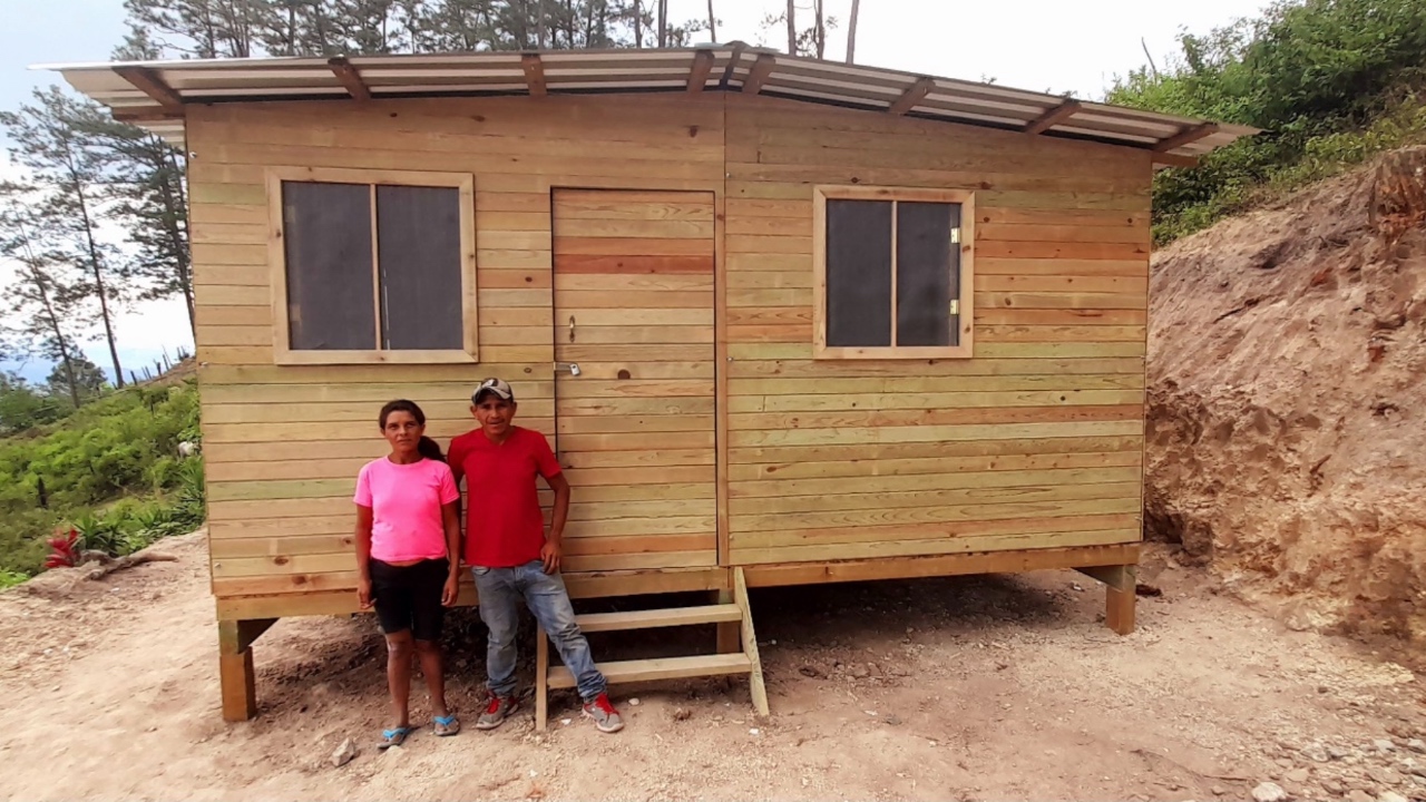 Imagen de Construyendo esperanza: Aliado Techo construye 11 viviendas en Zacapa, Santa Bárbara