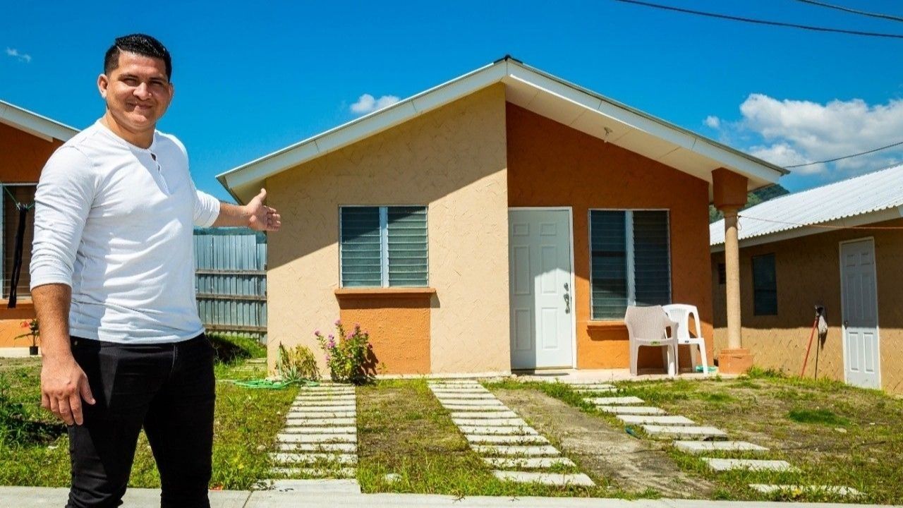 Imagen Principal de Nota: Con tan solo el 5% de tasa preferencial, miles de hondureños podrán adquirir su casa o terreno