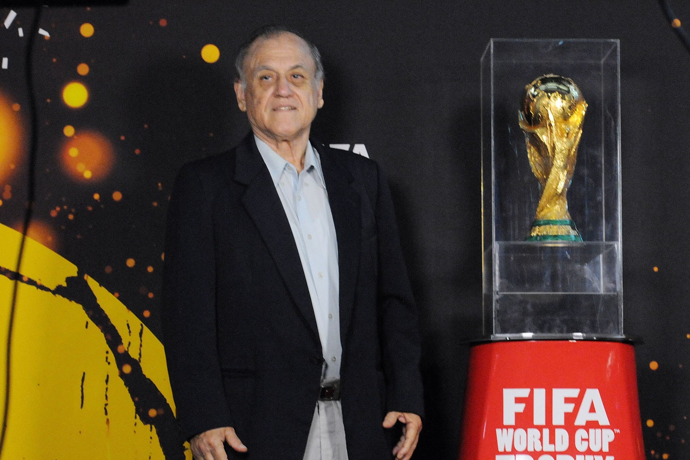Imagen Principal de Nota: Murió Chelato Uclés, técnico de Honduras en Mundial España-82