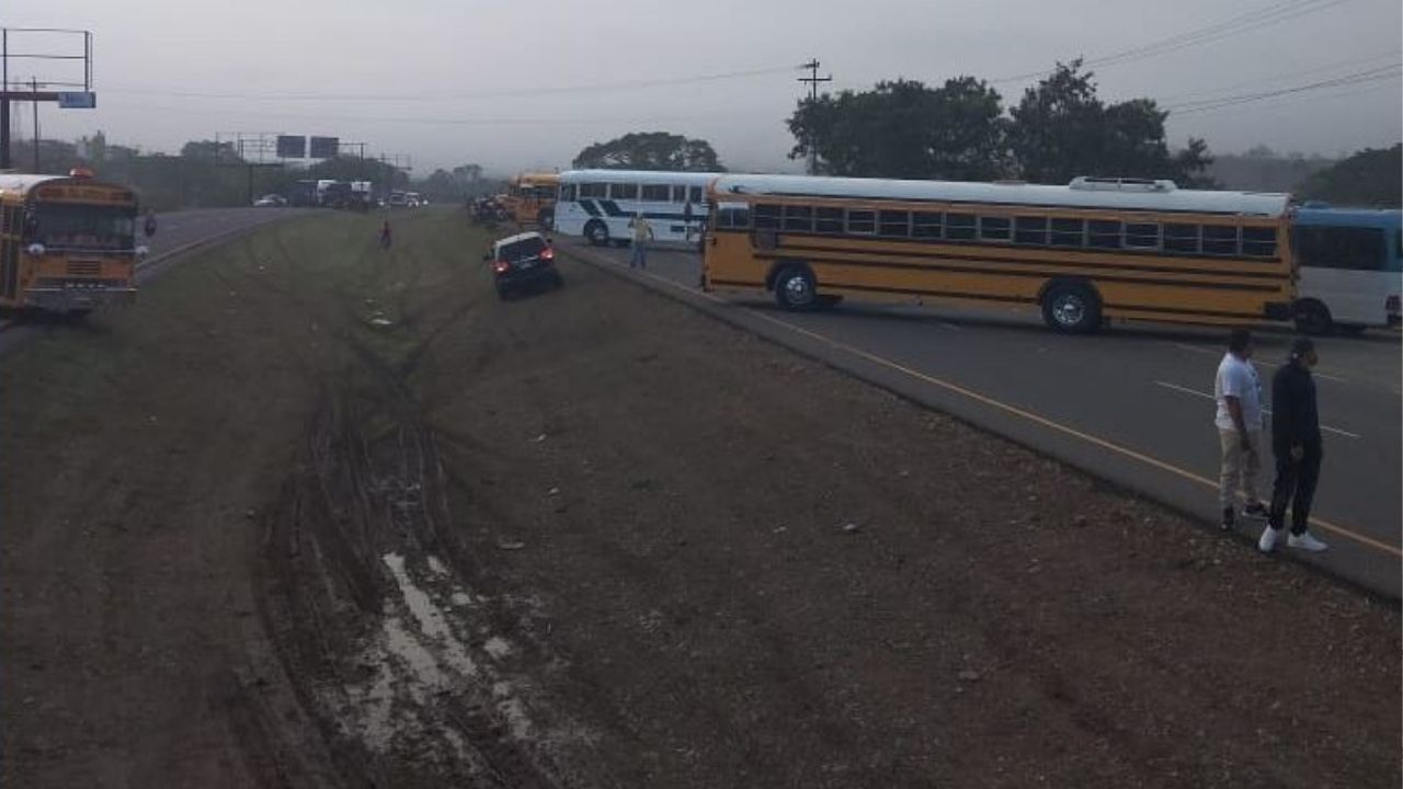 Imagen Principal de Nota: Principales zonas de Honduras bloqueadas por el paro de transporte interurbano