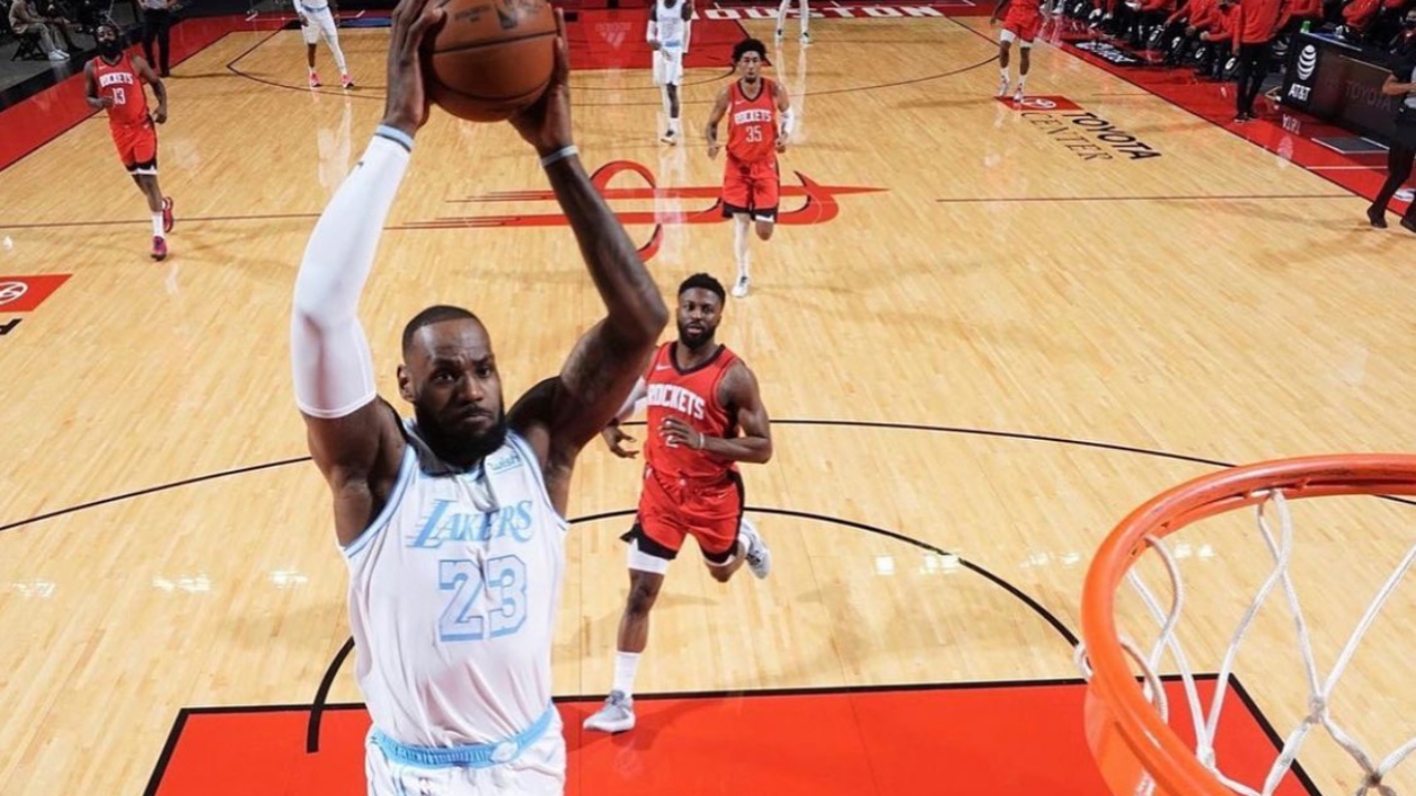 Imagen Principal de Nota: Se viraliza vídeo de LeBron James bailando al ritmo de la salsa