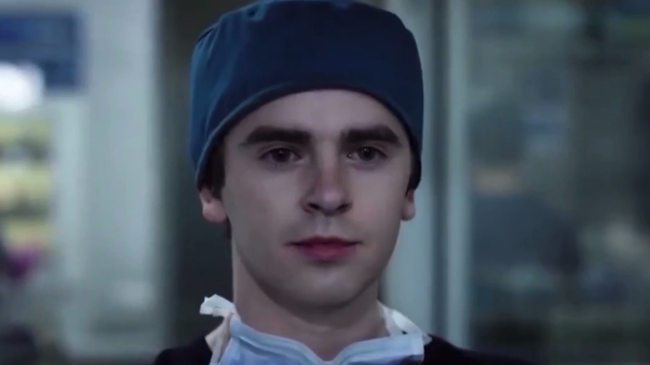 Imagen Principal de Nota: Los datos que no imaginabas de Freddie Highmore, protagonista de The Good Doctor