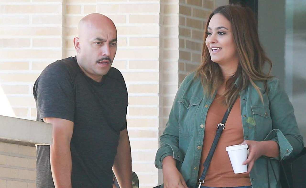 Imagen Principal de Nota: Lupillo Rivera en medio de un nuevo escándalo con ex pareja sobre quien cuida  mejor de sus hijos
