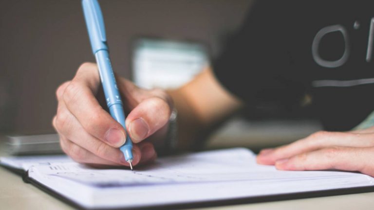 Imagen Principal de Nota: Embajada de Estados Unidos abre programa de becas para hondureños.