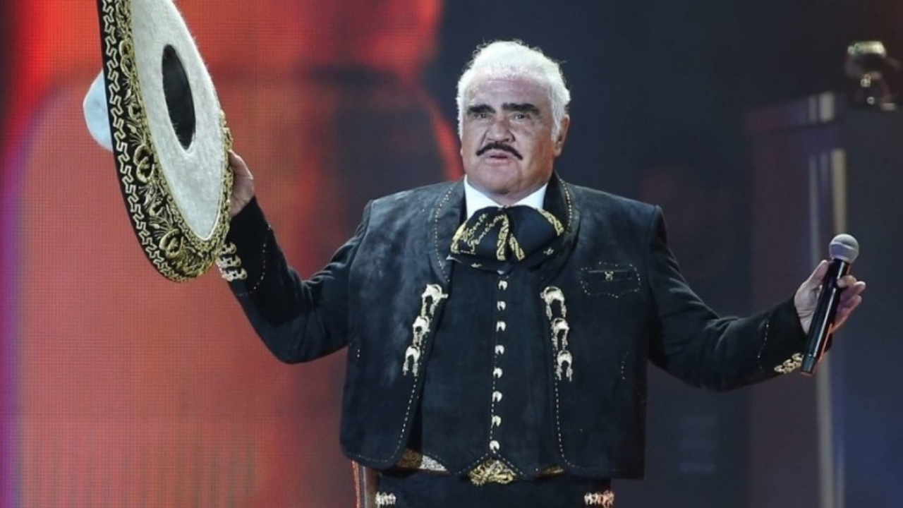 Imagen Principal de Nota: Nietos de Vicente Fernández conmueven con mensajes con aire a despedida