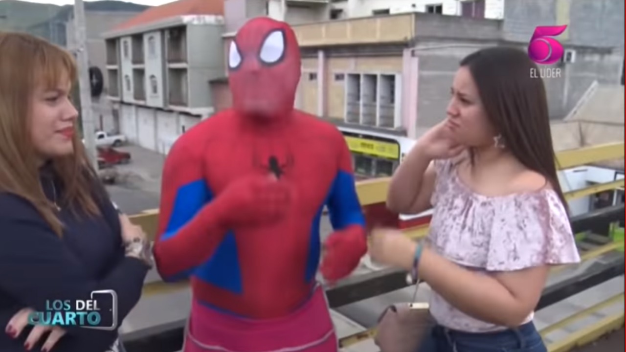 Imagen Principal de Nota: Los del Cuarto: diviértete viendo lo que le pasa al Hombre Maña por enamorado