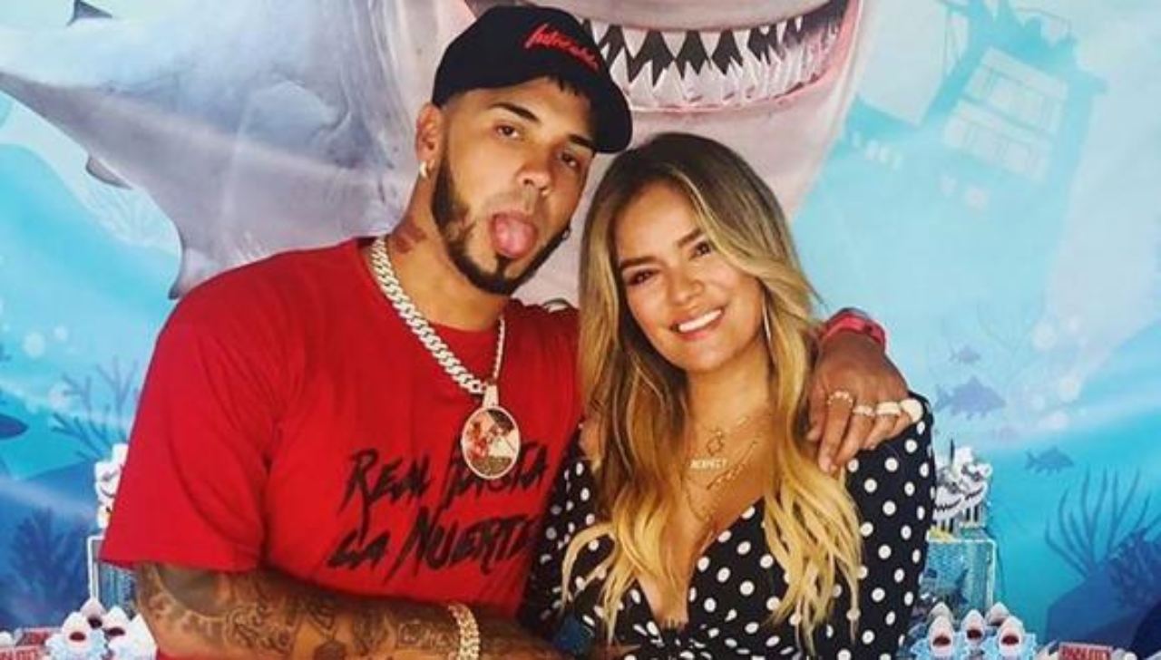 Imagen de Anuel AA le ruega en pleno concierto a Karol G que vuelva con él