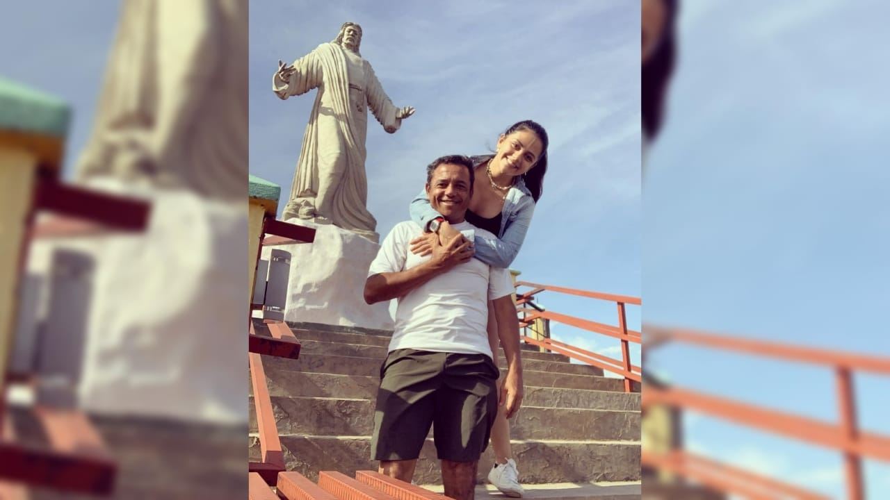Imagen Principal de Nota: Las románticas fotos de Dani Turcios junto a su novia Scarleth Ordóñez