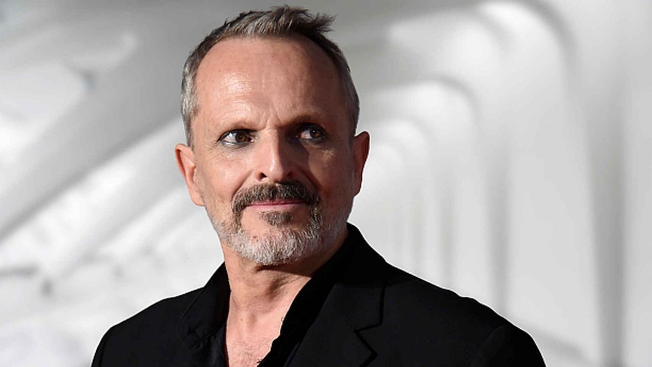 Imagen Principal de Nota: Miguel Bosé se despide temporalmente de la música con emotivo mensaje