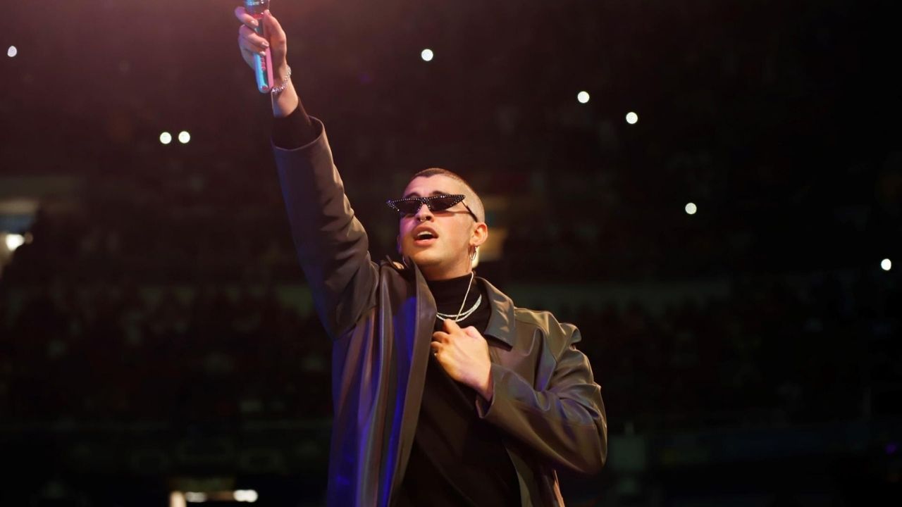 Imagen Principal de Nota: Bad Bunny dará concierto gratuito para jóvenes vacunados contra el covid