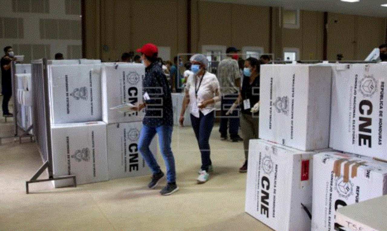 Imagen Principal de Nota: Paso a paso: Así será la transmisión de resultados en las elecciones de Honduras desde cada centro de votación