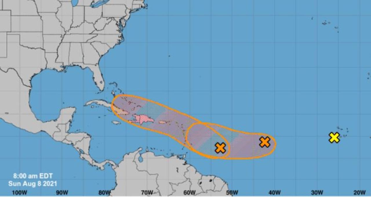 Imagen de Centro Nacional de Huracanes advierte sobre peligrosa formación de tren de ondas tropicales