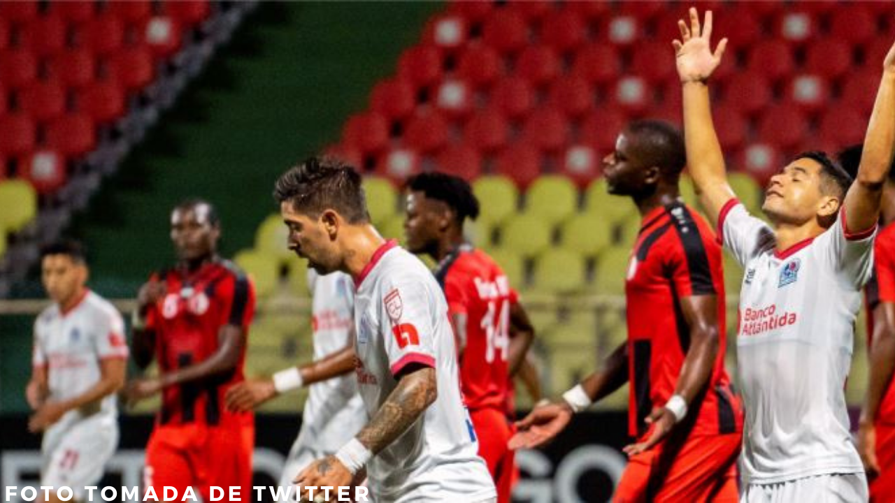 Imagen Principal de Nota: Liga Concacaf: Olimpia le receta paliza de 0-6 al Inter Moengotapoe
