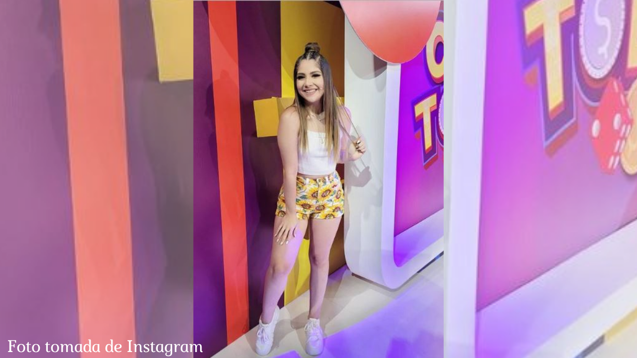 Imagen Principal de Nota: Así se divierte Lacochizu cuando está sola en el camerino de Con Todo