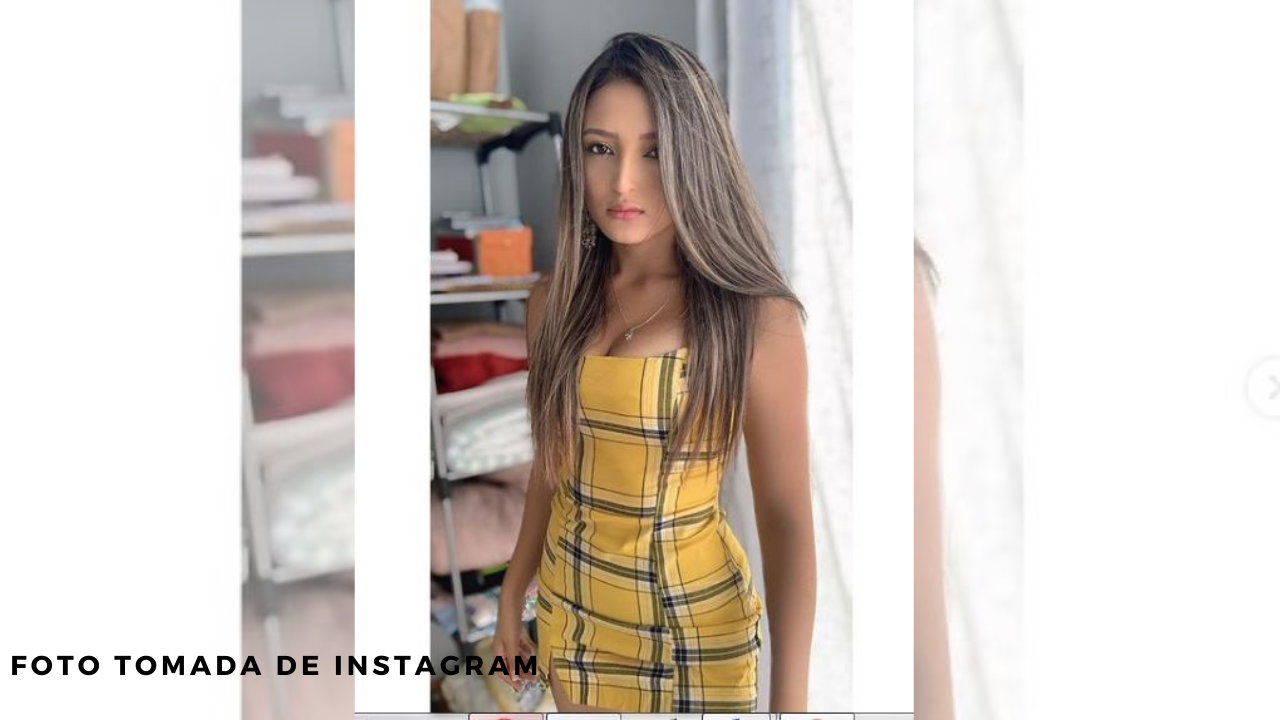 Imagen de La Barbie Policía se va a la playa y nos regala candentes postales en traje de baño