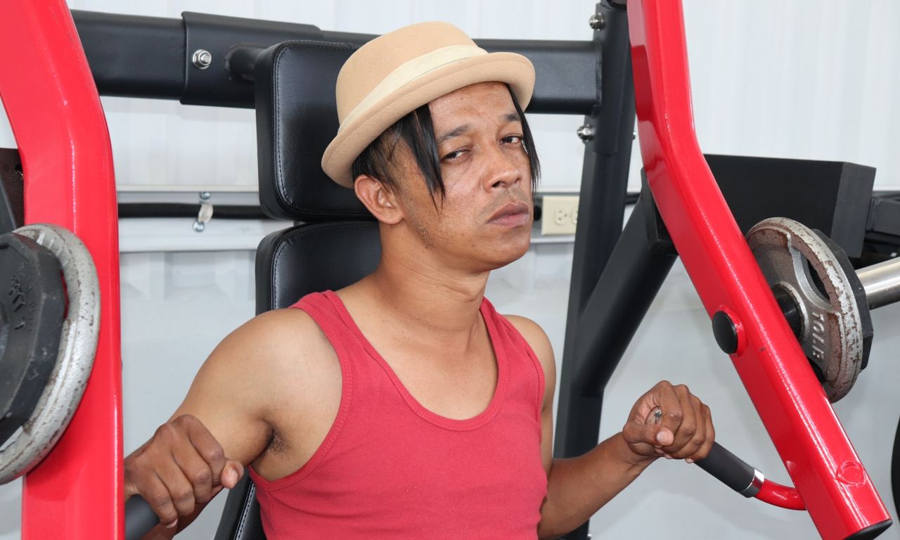 Imagen Principal de Nota: Carlos Amparo enloquece a sus seguidoras con divertidos vídeos en TikTok