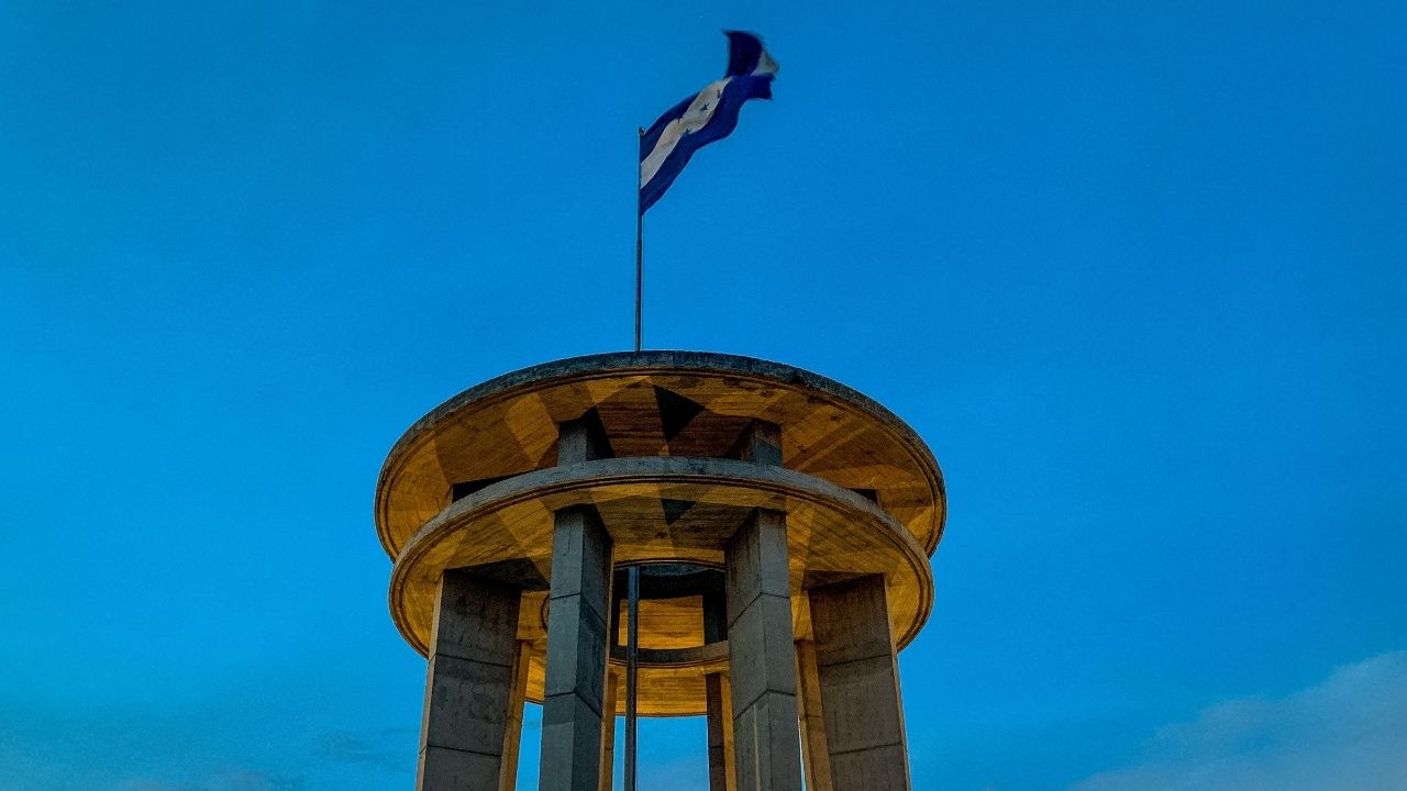 Imagen de Así se vivió la Izada de la Bandera en Casa Presidencial