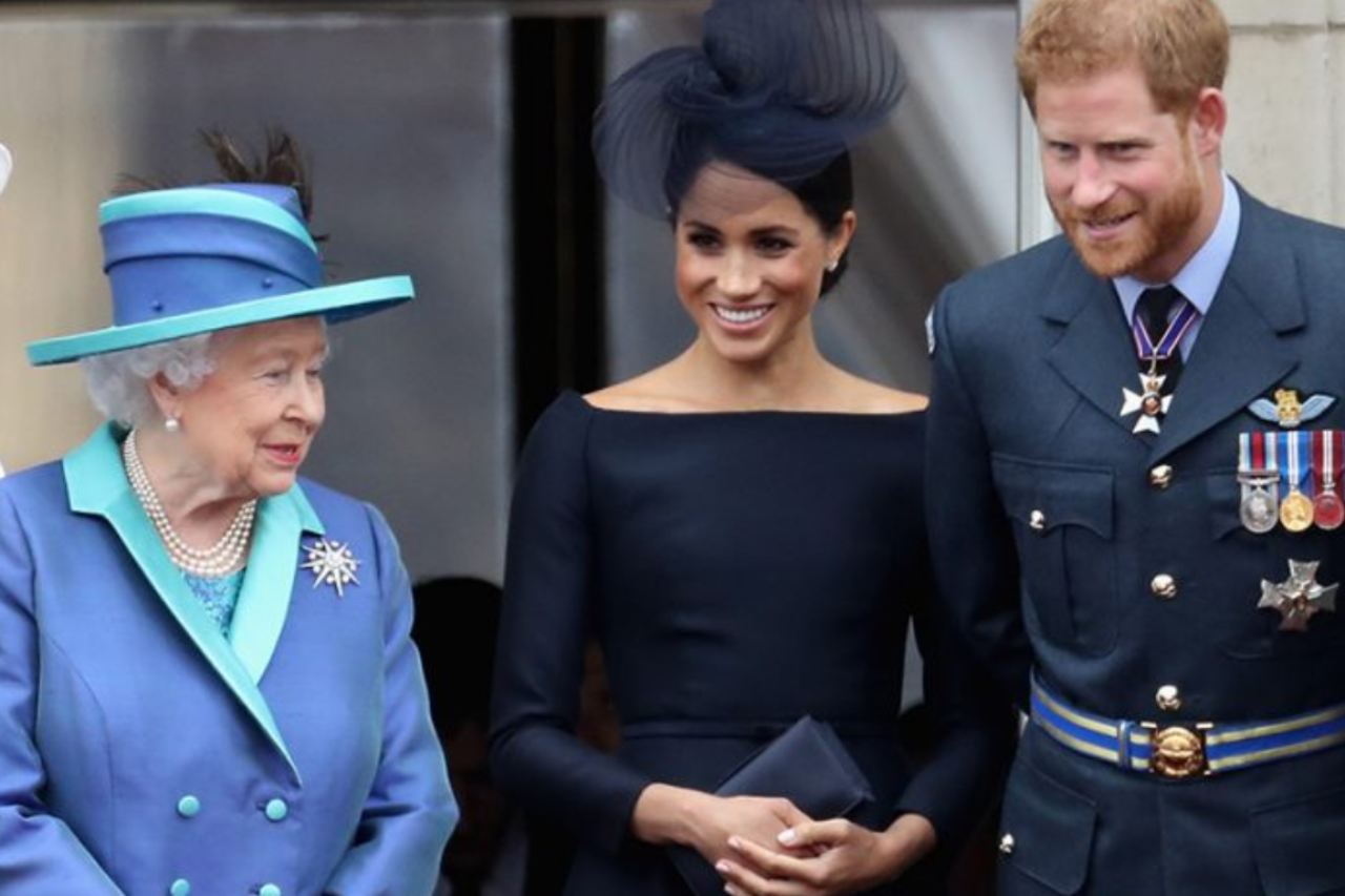 Imagen de La reina Isabel II podría demandar a Harry y Meghan por críticas a la corona británica